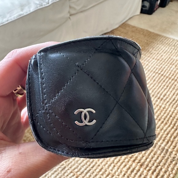 CHANEL SUNGLASSES FRAMELESS CC LOGO 1425 BLACK GRADIENT WITH SILVER ACCENT CC - Picture 5 of 16